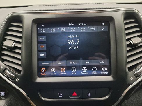 Used 2021 Jeep Cherokee Latitude Lux w/ Comfort/Convenience Group image 25