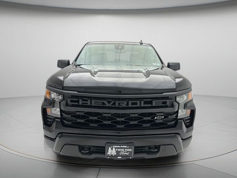 Used 2024 Chevrolet Silverado 1500 Custom AWD/4WD image 2
