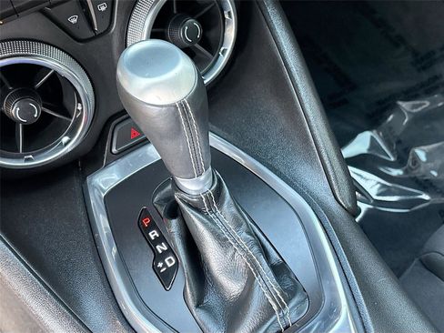 Used 2016 Chevrolet Camaro LT w/ Technology Package image 17