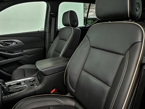 Used 2023 Chevrolet Traverse Premier w/ Redline Edition AWD/4WD image 15