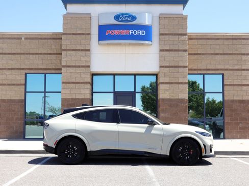 New 2025 Ford Mustang Mach-E GT image 5