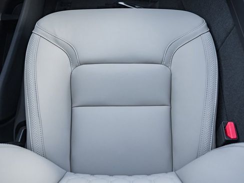 New 2026 Volvo XC60 T8 Plus w/ Protection Package Premier image 30