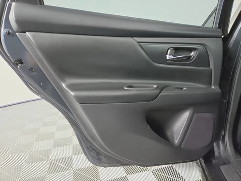 Used 2017 Nissan Altima 2.5 S w/ Power Driver Seat Package FWD image 19