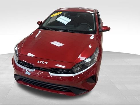 Used 2023 Kia Forte LXS FWD image 2