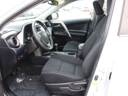 Used 2018 Toyota RAV4 XLE image 15