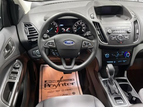 Used 2019 Ford Escape S FWD image 3