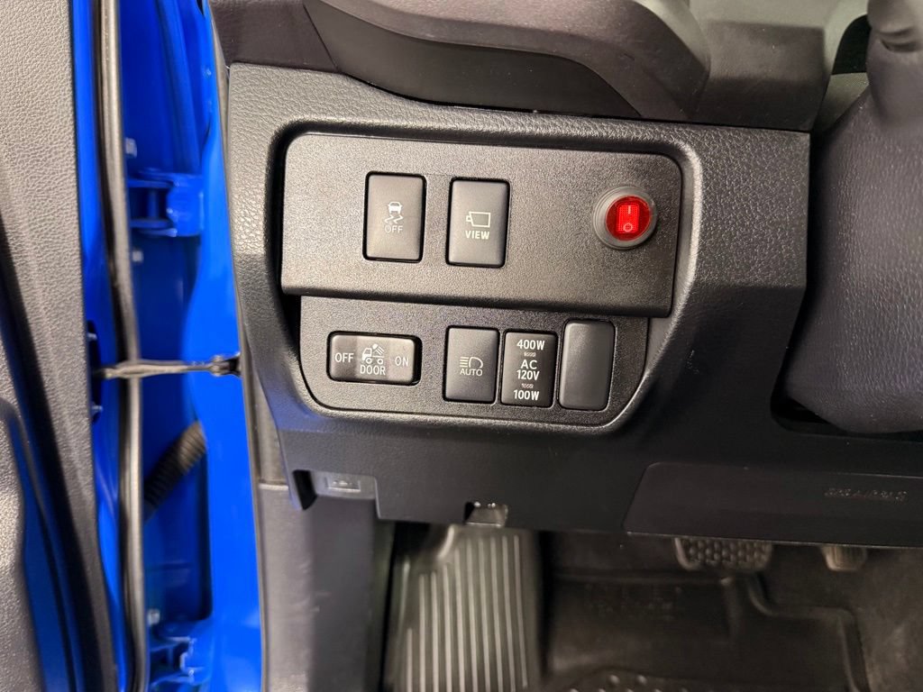 Used 2020 Toyota Tacoma TRD Off-Road w/ TRD Premium Off Road Package AWD/4WD image 28