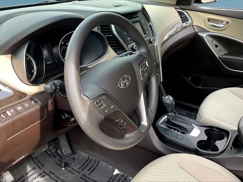 Used 2018 Hyundai Santa Fe Sport FWD image 16