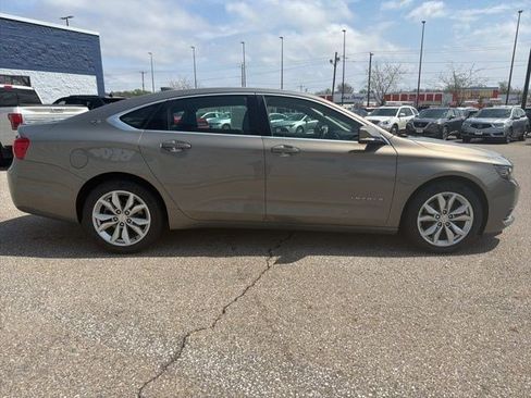 Used 2017 Chevrolet Impala LT w/ Leather Package FWD image 6