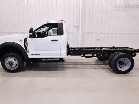 New 2026 Ford F550 4x4 Regular Cab Super Duty image 6