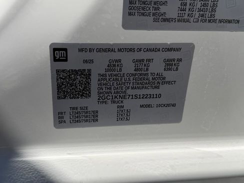 Used 2025 Chevrolet Silverado 2500 LT w/ Convenience Package AWD/4WD image 28