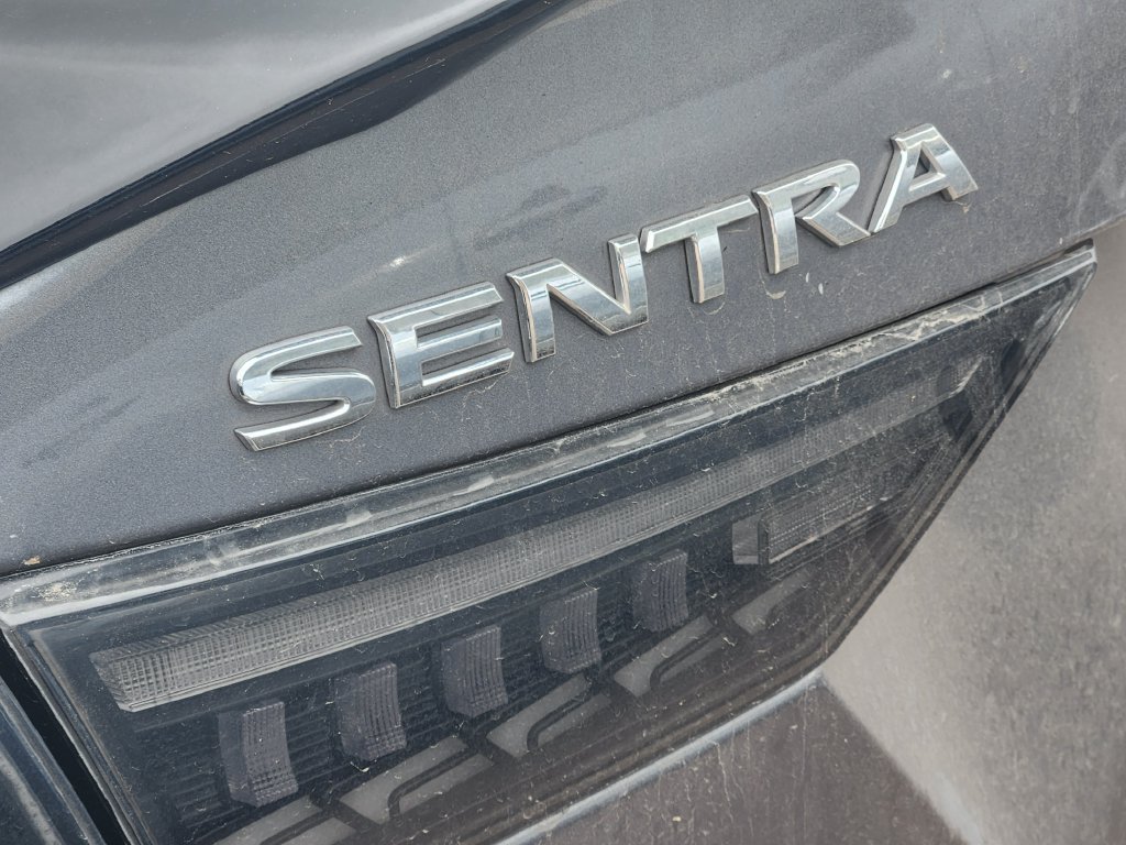Used 2021 Nissan Sentra SV w/ SV Premium Package FWD image 10