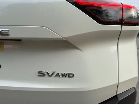 Used 2023 Nissan Rogue SV AWD/4WD image 10