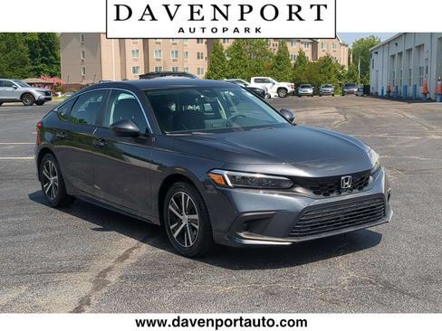 Used 2024 Honda Civic LX image 1