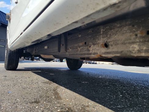 Used 2019 Chevrolet Express 2500 w/ Communications Package RWD image 10