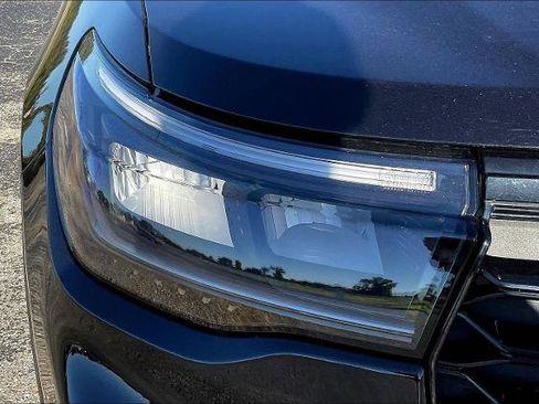 Certified 2025 Ford Explorer ST-Line w/ ST-Line Street Pack image 23