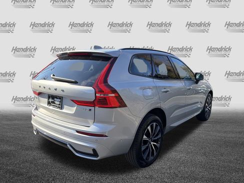 Certified 2025 Volvo XC60 B5 Plus image 10