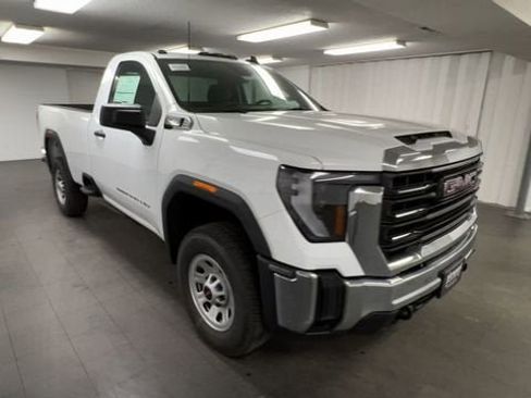 New 2025 GMC Sierra 3500 Pro image 2