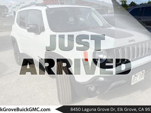 Used 2023 Jeep Renegade Latitude AWD/4WD image 1