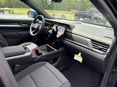 New 2025 GMC Terrain Elevation image 10