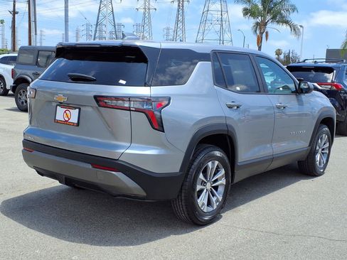 Used 2025 Chevrolet Equinox LT FWD image 6