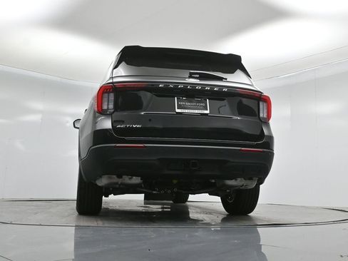 New 2026 Ford Explorer Active RWD image 49