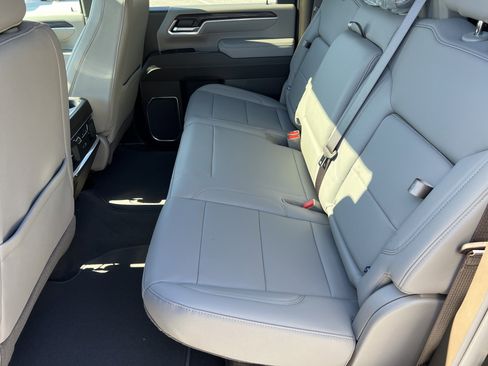 New 2026 GMC Sierra 2500 SLT w/ SLT Premium Package image 25