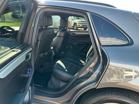 Used 2015 Porsche Macan Turbo AWD/4WD image 21