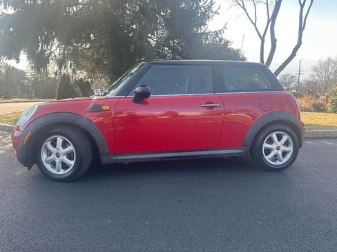 Used 2010 MINI Cooper Hardtop image 3