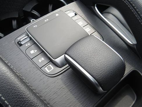 Used 2025 Mercedes-Benz GLE 350 4MATIC w/ AMG Line Exterior image 15