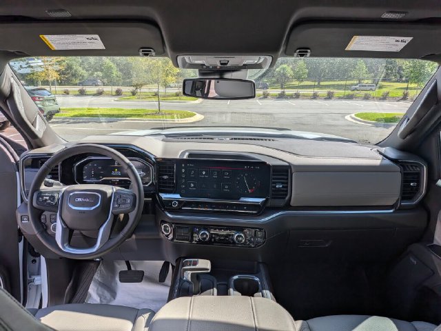 Used 2025 GMC Sierra 1500 SLT w/ SLT Premium Plus Package AWD/4WD image 20
