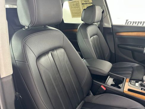 Used 2023 Audi Q5 2.0T Premium w/ Convenience Package AWD/4WD image 31