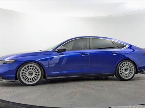 Used 2024 Honda Accord Sport image 3