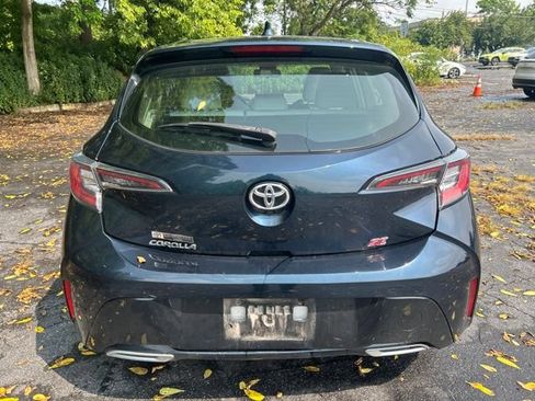 Used 2021 Toyota Corolla SE w/ SE Preferred Package FWD image 5