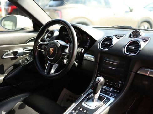 Used 2019 Porsche 718 Cayman RWD image 48
