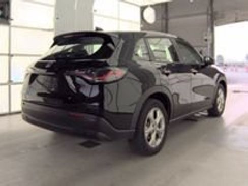 Used 2025 Honda HR-V LX image 18