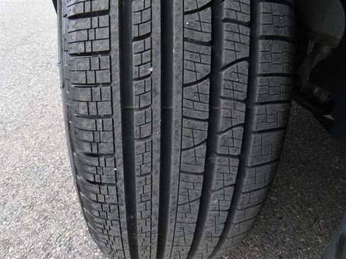 Certified 2021 Mercedes-Benz GLC 300 4MATIC w/ AMG Line image 21