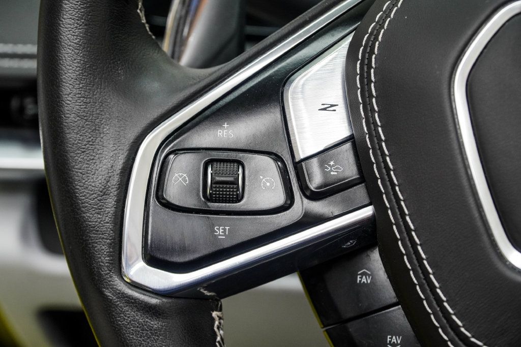 Used 2024 Chevrolet Corvette Stingray Premium Conv w/ 3LT RWD image 44