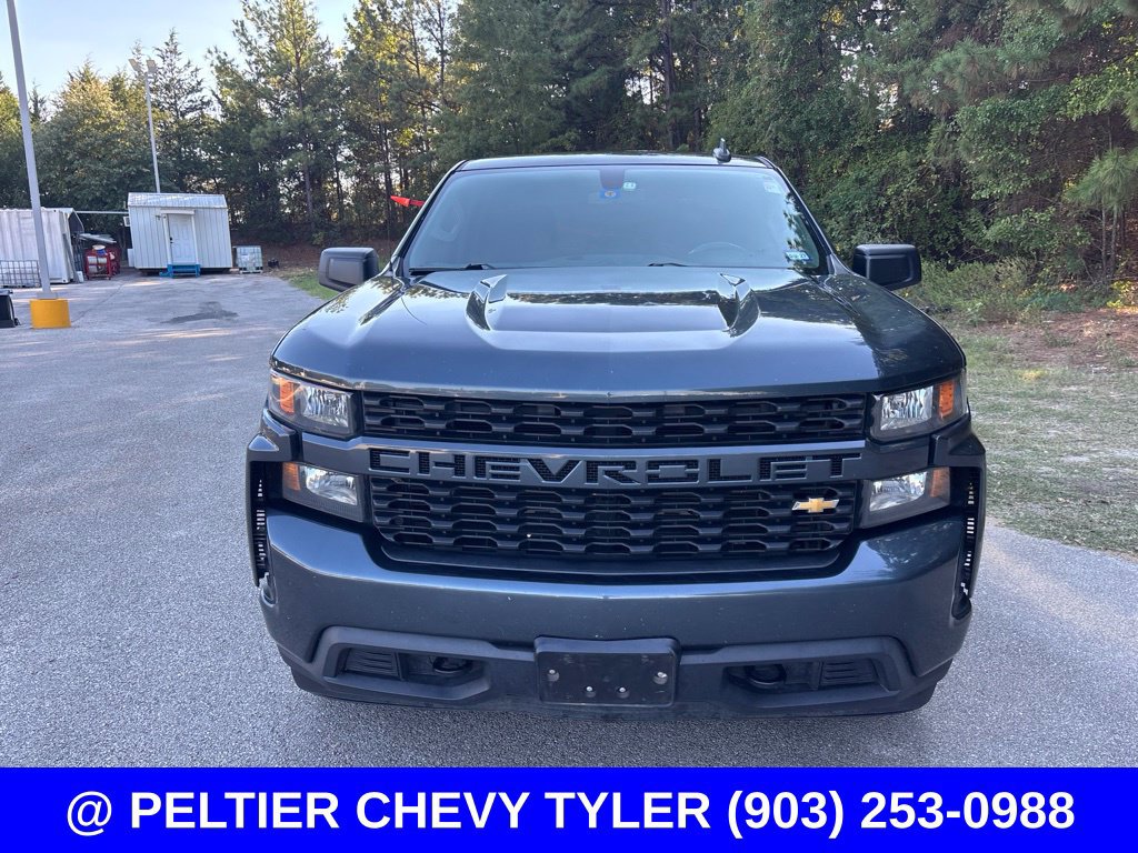 Used 2020 Chevrolet Silverado 1500 Custom w/ Custom Value Package RWD image 2