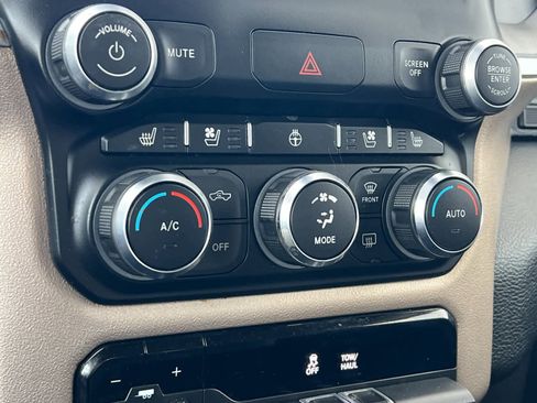 Used 2022 RAM 1500 Laramie image 19