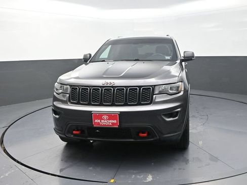 Used 2018 Jeep Grand Cherokee Trailhawk AWD/4WD image 2