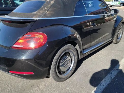 Used 2013 Volkswagen Beetle 2.5 50's Edition image 4