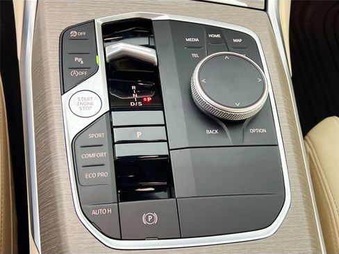 Used 2025 BMW 330i xDrive Sedan w/ Convenience Package image 15