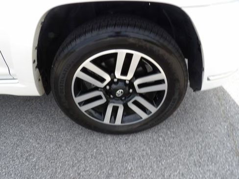 Used 2022 Toyota 4Runner Limited image 12