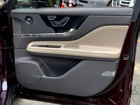 Used 2020 Lincoln Corsair Reserve w/ Elements Package image 19