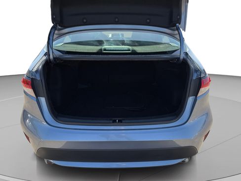Used 2022 Toyota Corolla LE FWD image 19