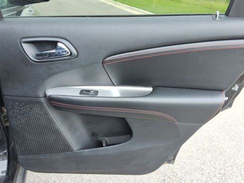 Used 2015 Dodge Journey R/T w/ Flexible Seating Group FWD image 23
