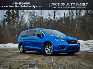 New 2026 Chrysler Pacifica Select 360° Tour