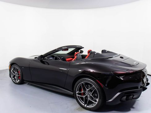Certified 2025 Ferrari Roma Spider RWD image 8