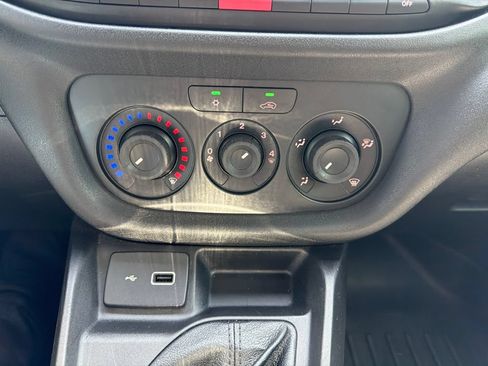 Used 2022 RAM ProMaster City Wagon FWD image 17